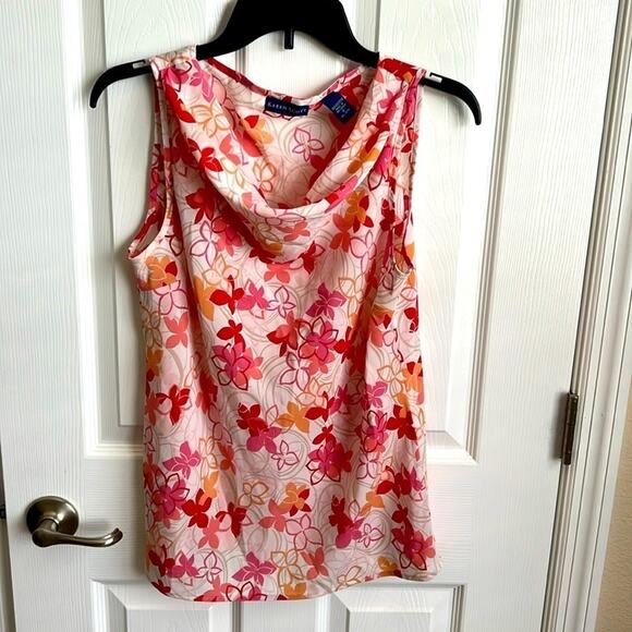 Karen Scott Tops - Ladies sleeveless top by Karen Scott size small